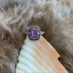 Gorgeous Victorian Amethyst Ring size (6/7)